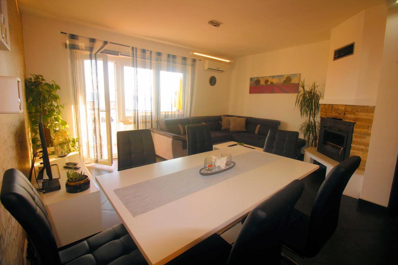 Apartment Martina Crikvenica Exteriör bild