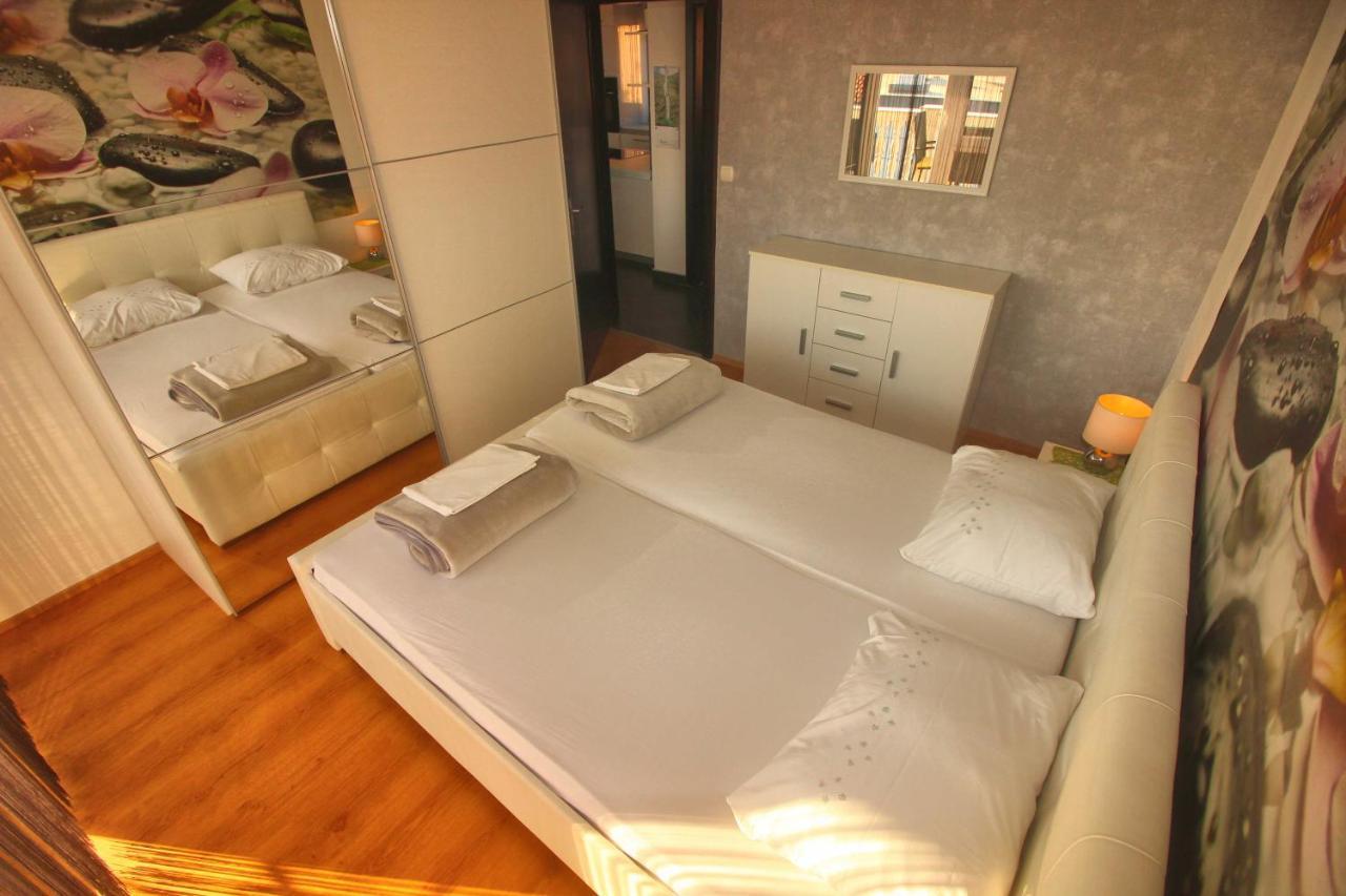Apartment Martina Crikvenica Exteriör bild